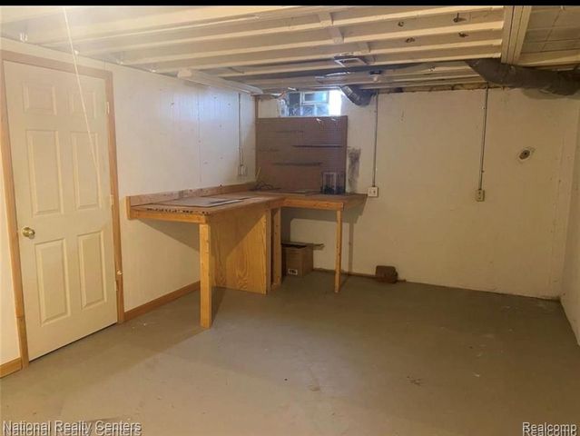 38915 Golfview Drive, Clinton Township, MI 48038