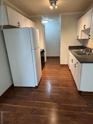 38915 Golfview Drive, Clinton Township, MI 48038