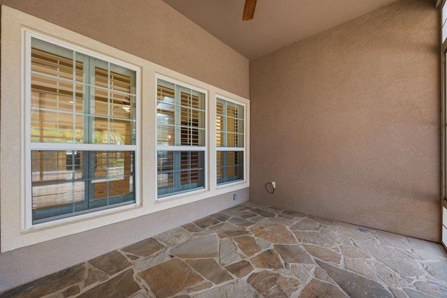 207 Breezeway LN, Georgetown, TX 78633