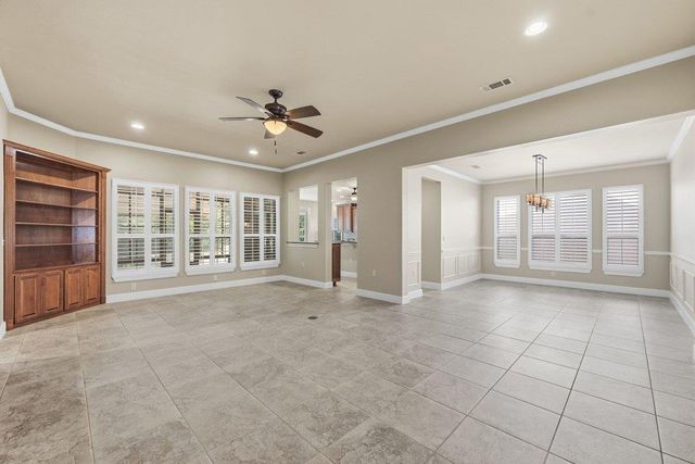 207 Breezeway LN, Georgetown, TX 78633