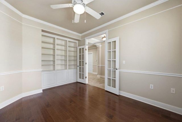 207 Breezeway LN, Georgetown, TX 78633