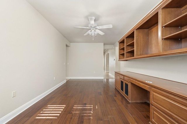 207 Breezeway LN, Georgetown, TX 78633