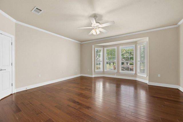 207 Breezeway LN, Georgetown, TX 78633
