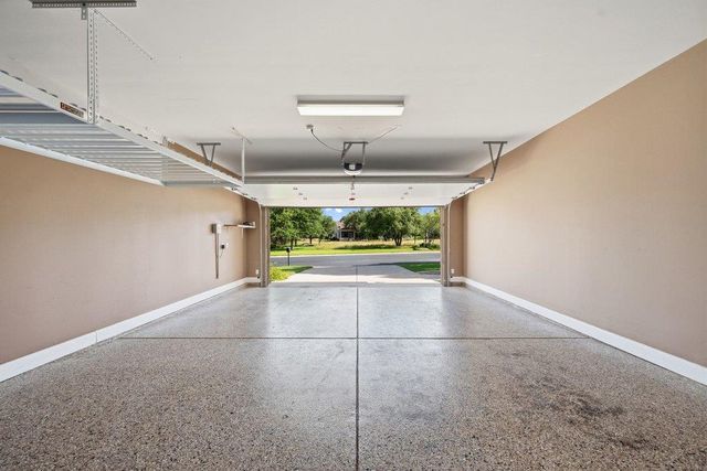 207 Breezeway LN, Georgetown, TX 78633