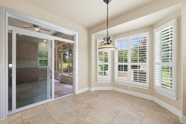207 Breezeway LN, Georgetown, TX 78633