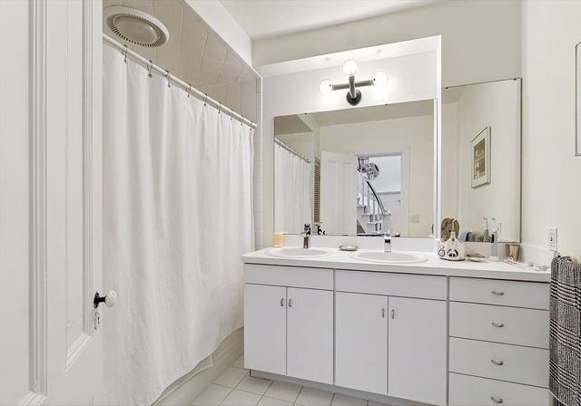 70 Montgomery St, Boston, MA 02116