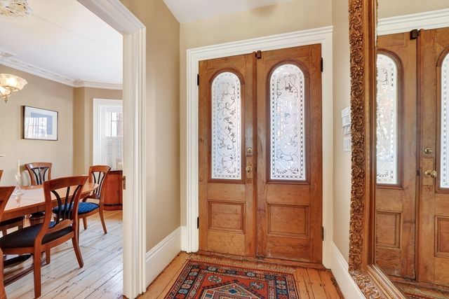 70 Montgomery St, Boston, MA 02116