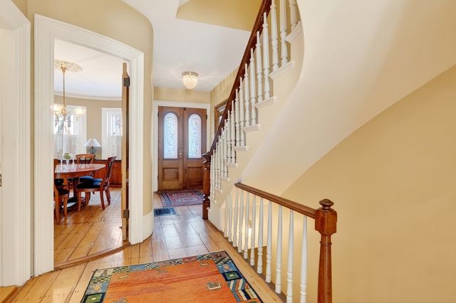 70 Montgomery St, Boston, MA 02116