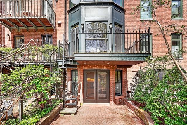 70 Montgomery St, Boston, MA 02116