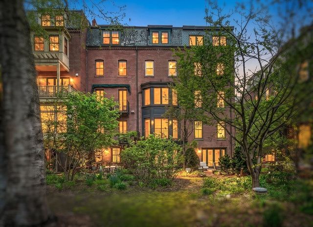 70 Montgomery St, Boston, MA 02116