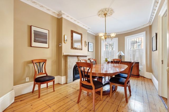 70 Montgomery St, Boston, MA 02116