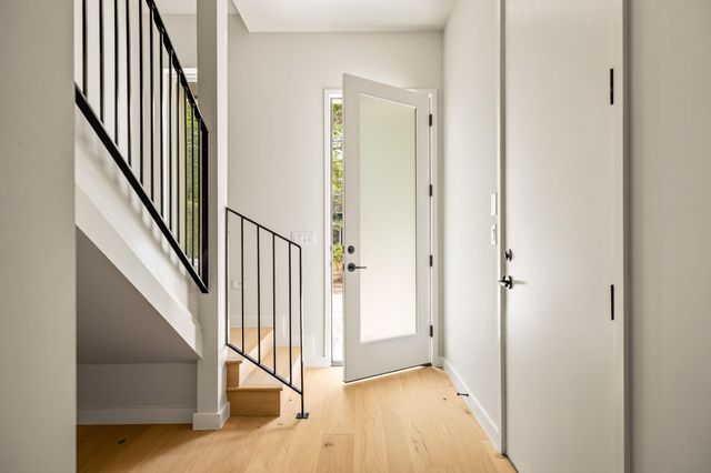 1609 Canterbury ST 2A, Austin, TX 78702