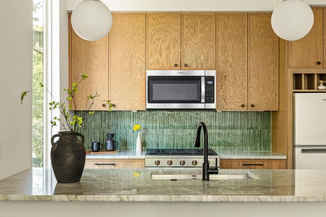 1609 Canterbury ST 2A, Austin, TX 78702