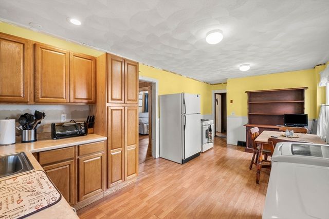 26 Beckett St, Peabody, MA 01960