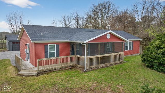 2355 W State Road, Staunton, IN 47881