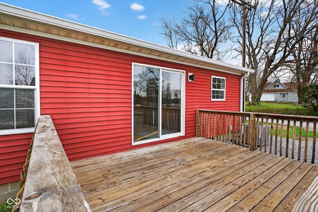 2355 W State Road, Staunton, IN 47881