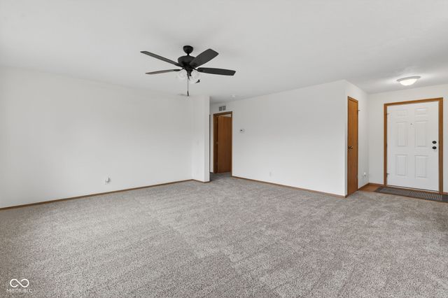 2355 W State Road, Staunton, IN 47881