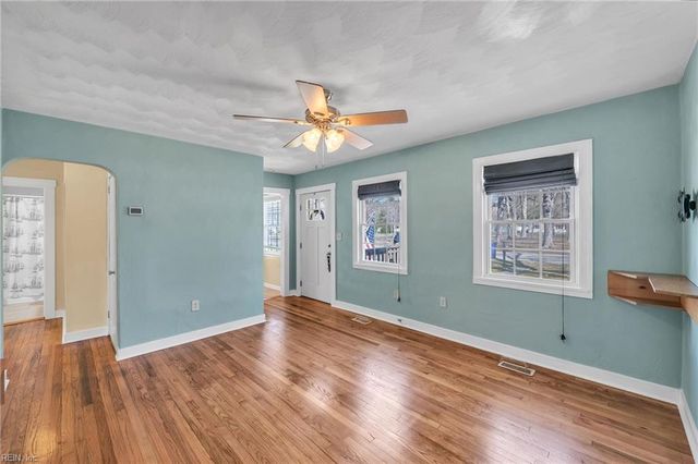 609 Highland CT, Newport News, VA 23605