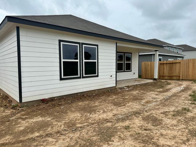 31030 Gayle Prairie Oaks Street, Waller, TX 77484
