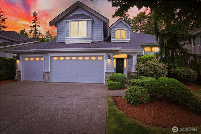 916 275th Place SE, Sammamish, WA 98075