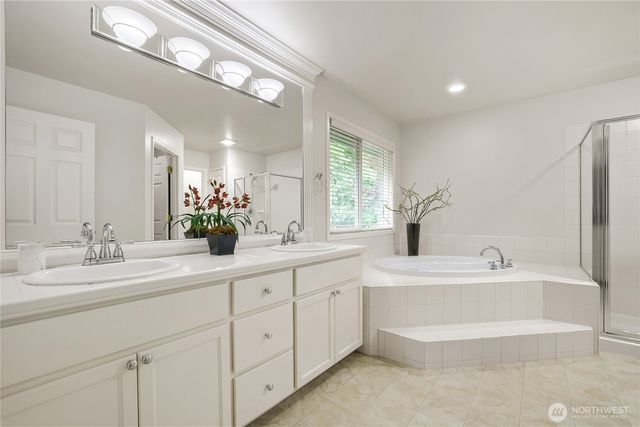 916 275th Place SE, Sammamish, WA 98075
