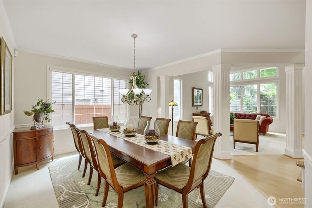 916 275th Place SE, Sammamish, WA 98075