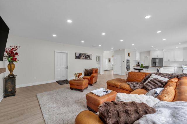 6503 174th Place SE, Snohomish, WA 98296