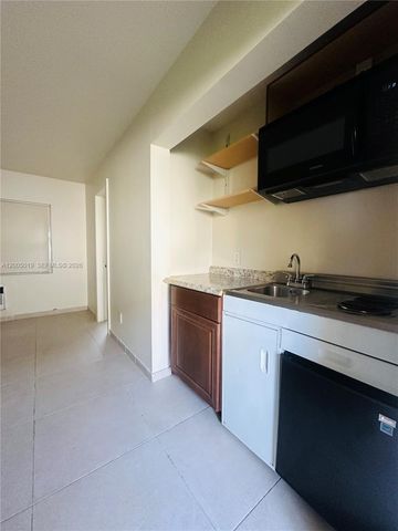1708 Van Buren St 3, Hollywood, FL 33020