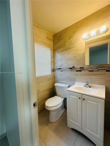 1708 Van Buren St 3, Hollywood, FL 33020