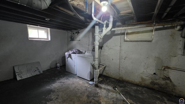 1117 SW Horne ST, Topeka, KS 66604