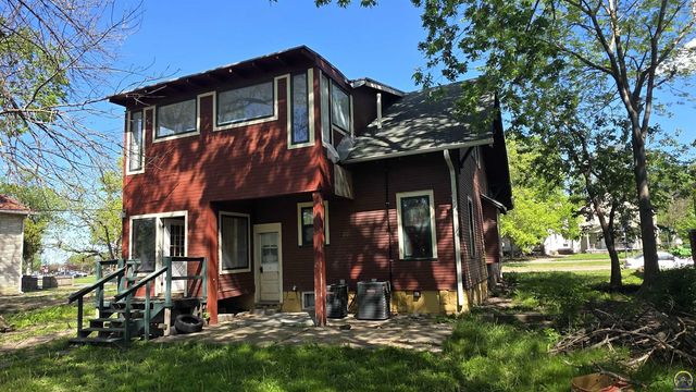 1117 SW Horne ST, Topeka, KS 66604