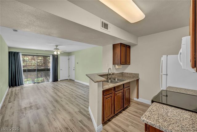 5118 South Jones Boulevard 206, Las Vegas, NV 89118