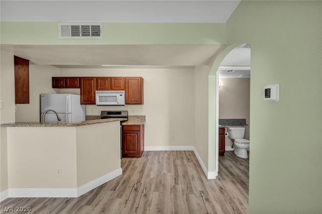 5118 South Jones Boulevard 206, Las Vegas, NV 89118