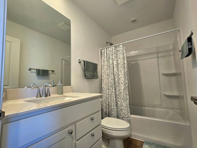 25631 W Wakefield Drive, Plainfield, IL 60544