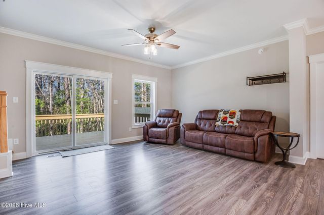 113 Kings Harbor Drive, Holly Ridge, NC 28445