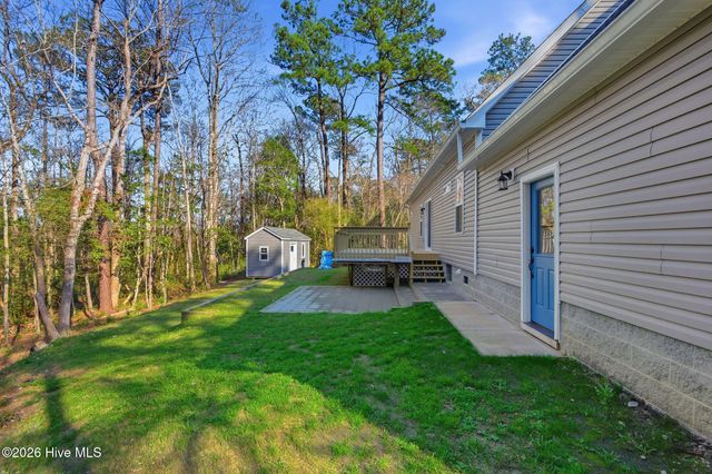 113 Kings Harbor Drive, Holly Ridge, NC 28445