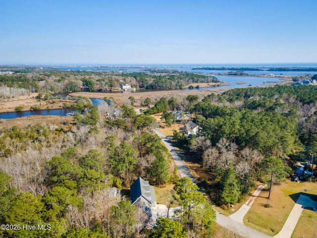 113 Kings Harbor Drive, Holly Ridge, NC 28445