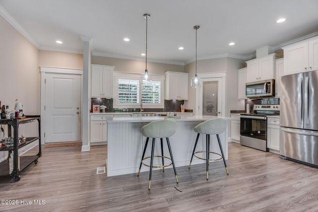 113 Kings Harbor Drive, Holly Ridge, NC 28445