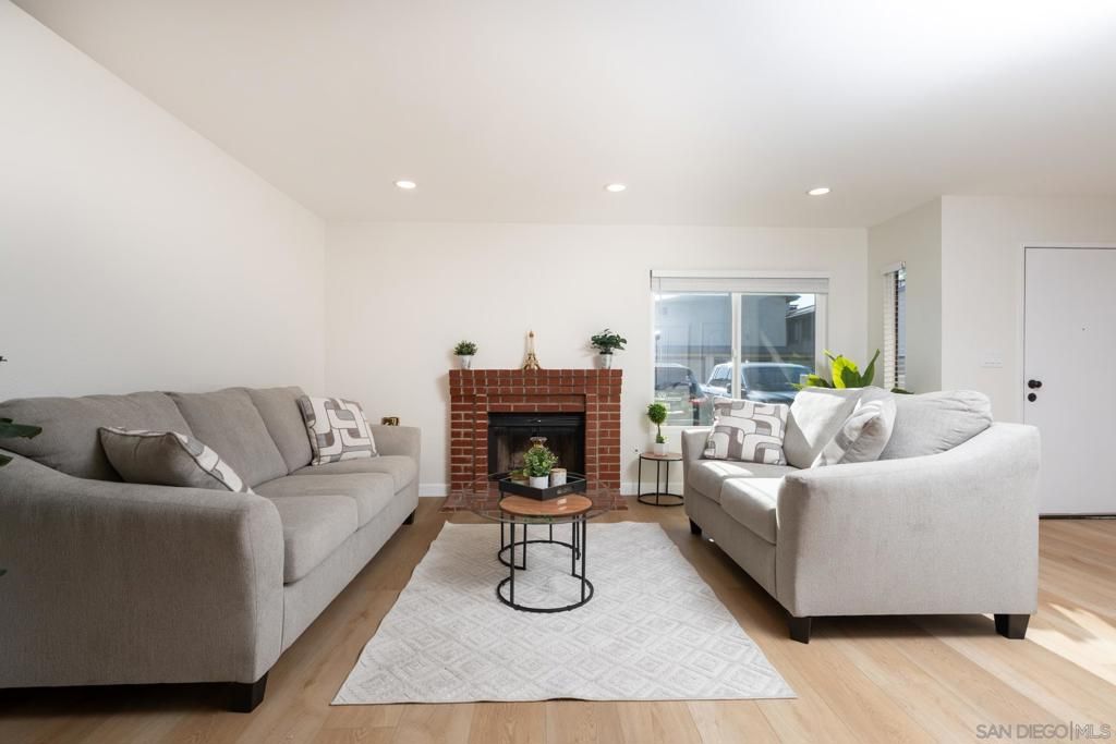 Image 10 of property listing at 12741 Laurel Street #29 29, Lakeside, CA 92040