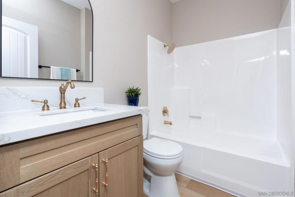 Image 14 of property listing at 12741 Laurel Street #29 29, Lakeside, CA 92040