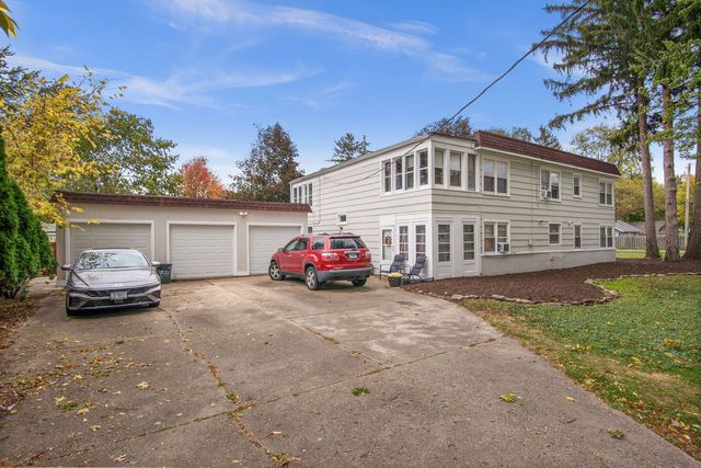 107 N Mallory Avenue, Batavia, IL 60510