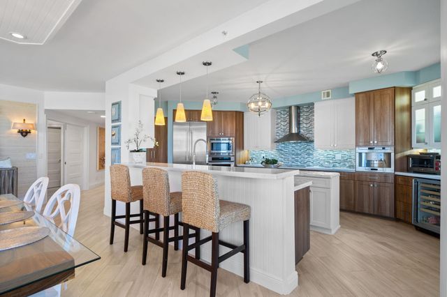 6051 N Ocean Dr 305, Hollywood, FL 33019