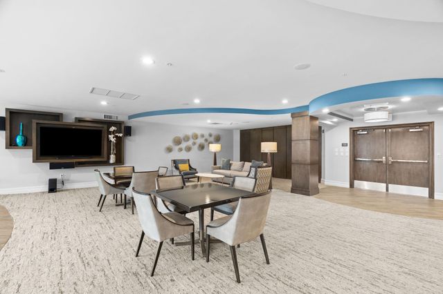 6051 N Ocean Dr 305, Hollywood, FL 33019