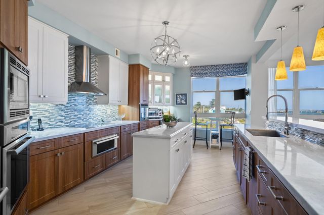 6051 N Ocean Dr 305, Hollywood, FL 33019