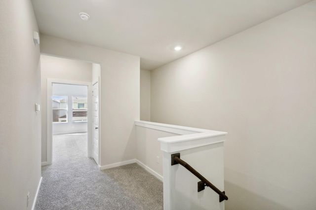 586 Avisa Drive, Kemah, TX 77565