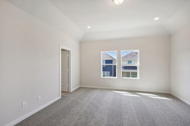 586 Avisa Drive, Kemah, TX 77565