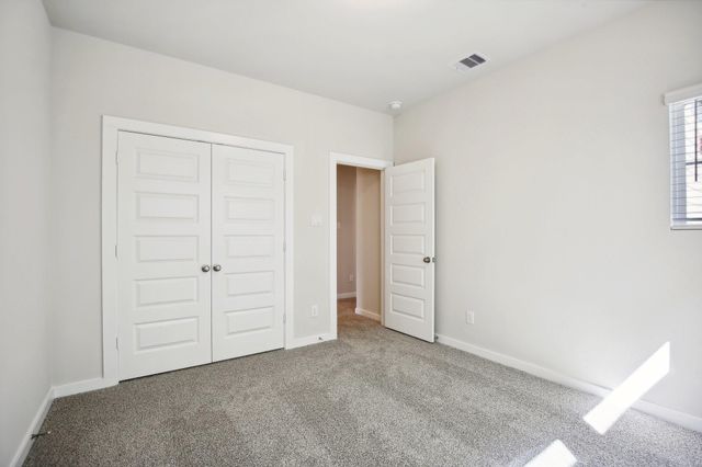 586 Avisa Drive, Kemah, TX 77565