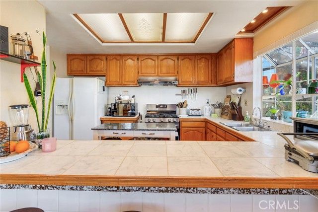 4220 Toland Way, Los Angeles, CA 90065