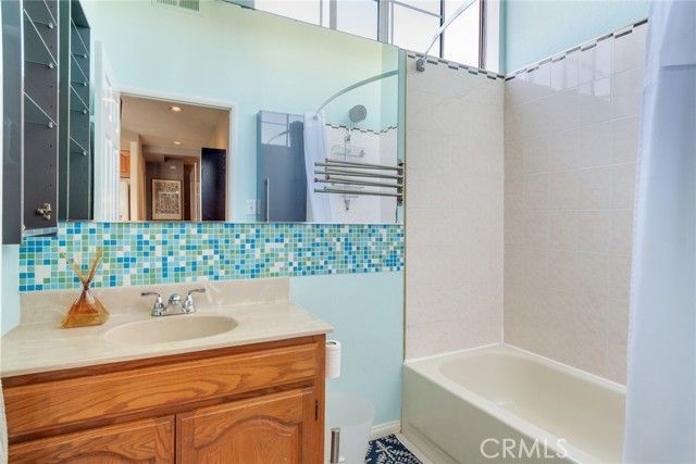 4220 Toland Way, Los Angeles, CA 90065