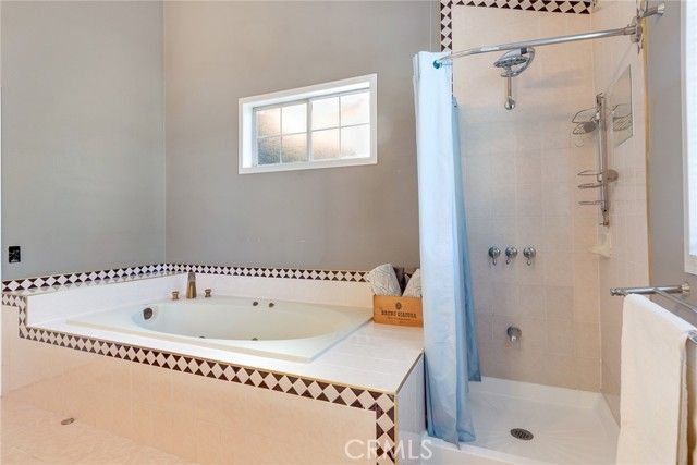 4220 Toland Way, Los Angeles, CA 90065